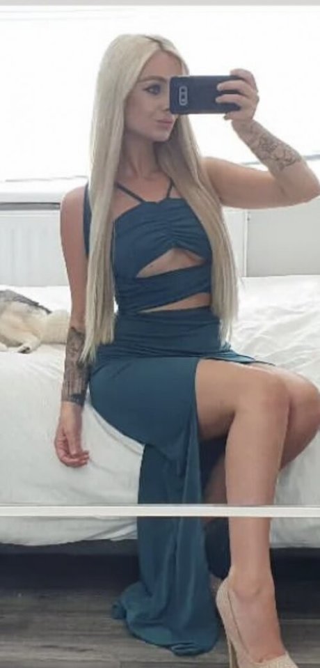 Charlotte Jodie porn model pictures