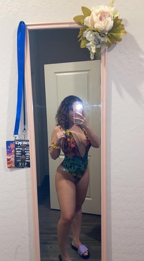 Alexis Pierce sex model archive