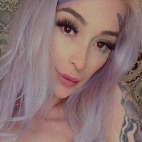 Alexis xoxo hd model photo