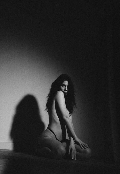 Luisaehl pornstar adult img