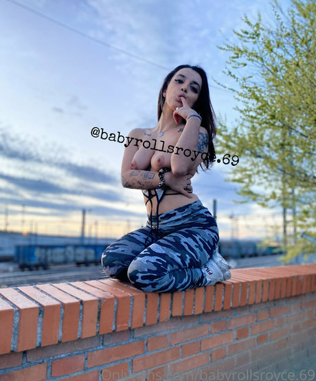 babyrollsroyce 69 model pics