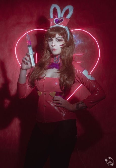 Bizarre Deer model pretty pic