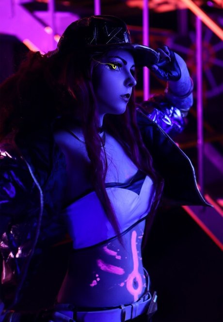 Bizarre Deer hot star pic