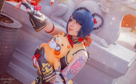 Bizarre Deer Profile pic