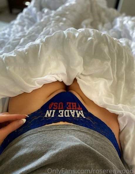 Hot milfy mom pornstar exclusive images