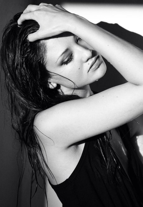 Ana Predo star art pictures