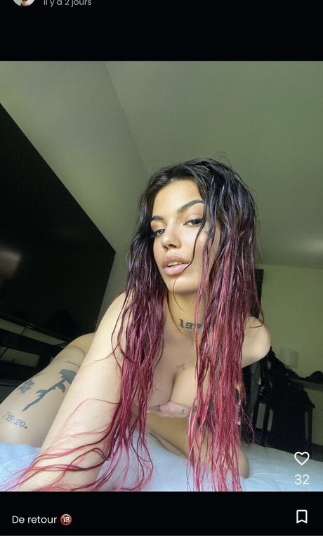 Honeybrokeme naked pornstar pic