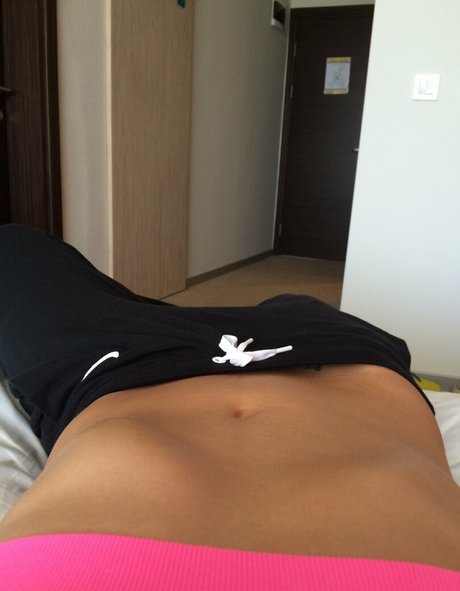 Lina Gecevicene adult model photo