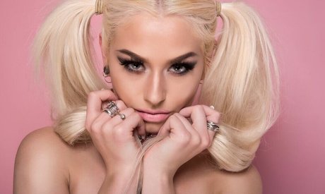 Romanie Smith best pornstar pics