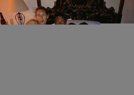 Olivia Lee model adult img