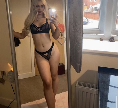 Olivia Lee star perfect pics