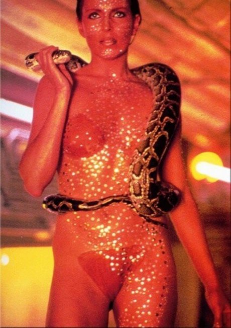 Joanna Cassidy naked actress photo