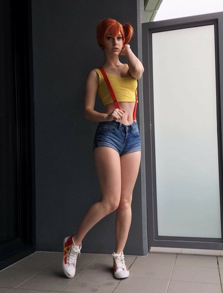 Elfvie free model picture