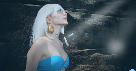 Elfvie star hot image