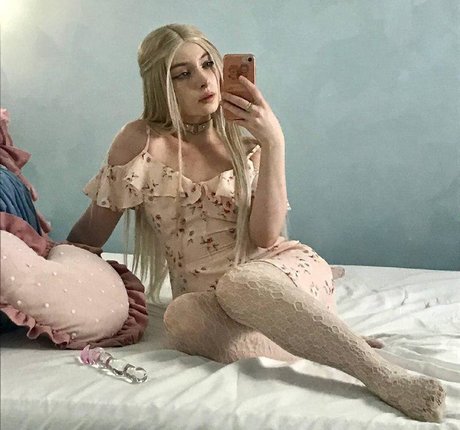 Ewa Green pornstar nudes images