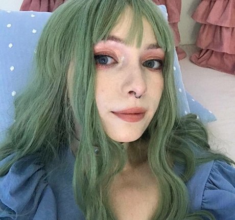 Ewa Green xxx star photo