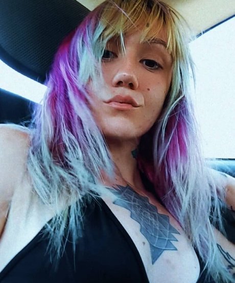 Redfoxy12 star adult pic