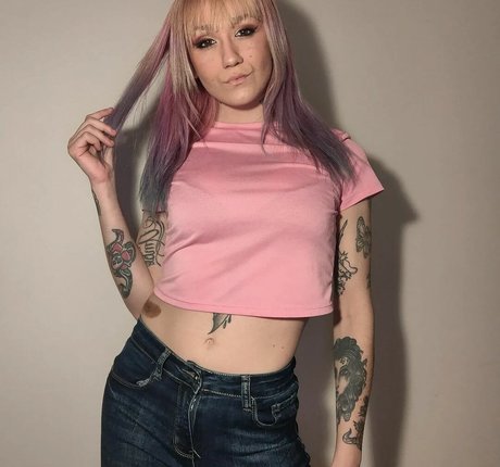 Redfoxy12 sexy pornstar picture