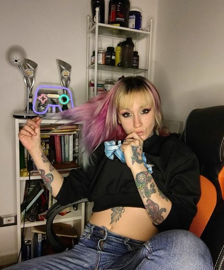 Redfoxy12 beautiful model pictures