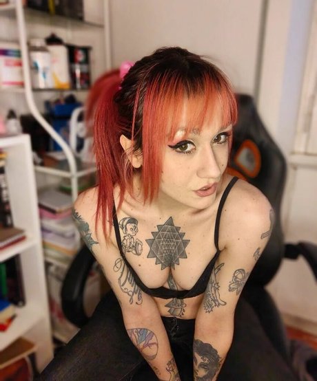 Redfoxy12 pornstar free image