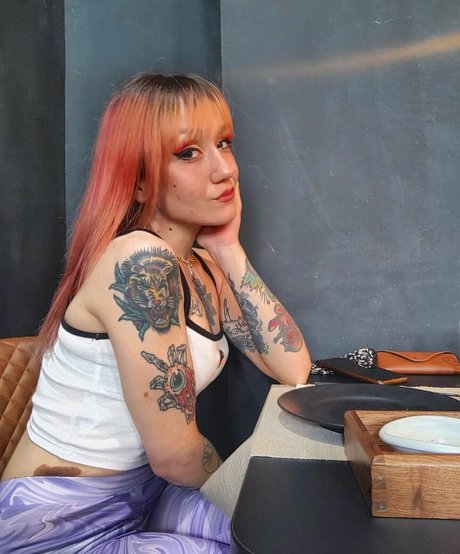 Redfoxy12 free model gallery