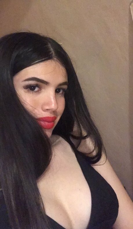 Sofia Cruz high quality model pic