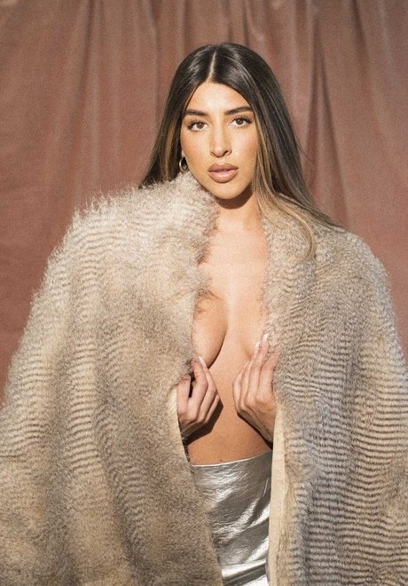 Shanna Signh best pornstar images