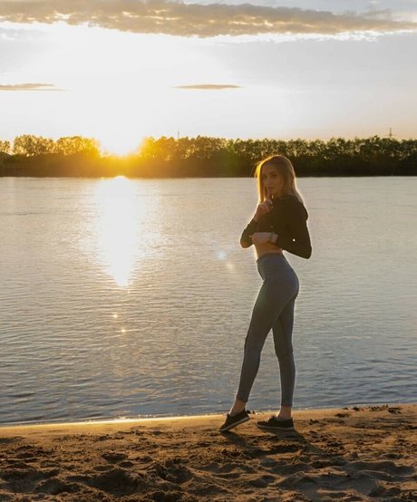 Xxlika porn star photo