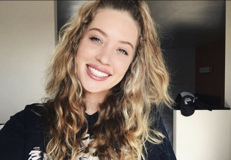 Audsmjones xxx actress photos