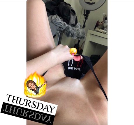 Abbie Davis erotic star photo