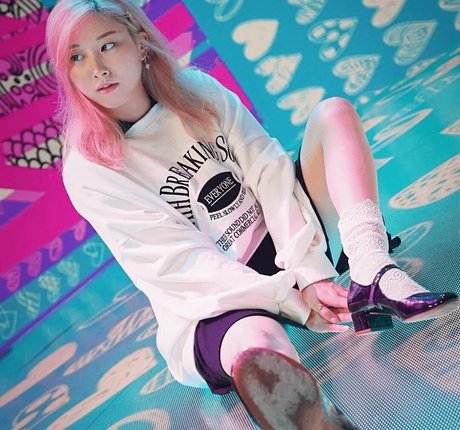 Starsmitten Celine model art gallery