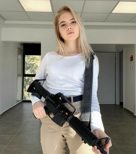 Belleyou hot pornstar images