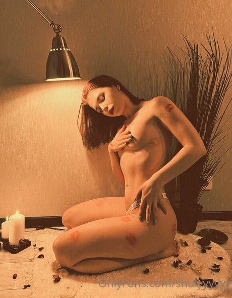 Shuly pornstar nude image