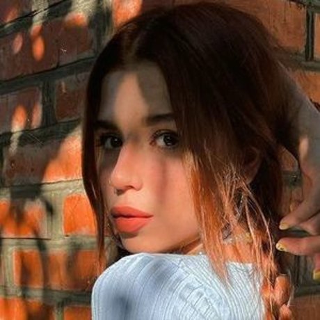 Shuly hot actress img