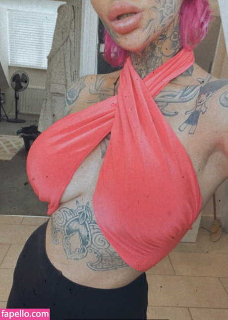 claire no hair model beautiful picture