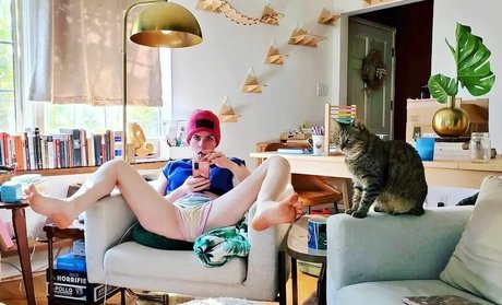 Maggie Mae Fish beautiful star gallery