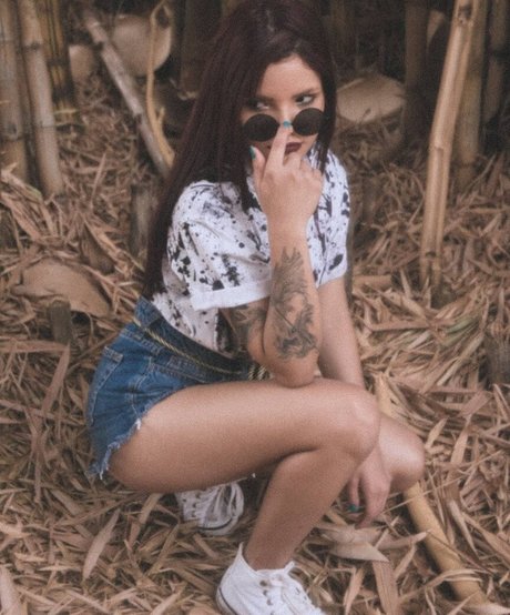 Jessie Cardim model erotic archive