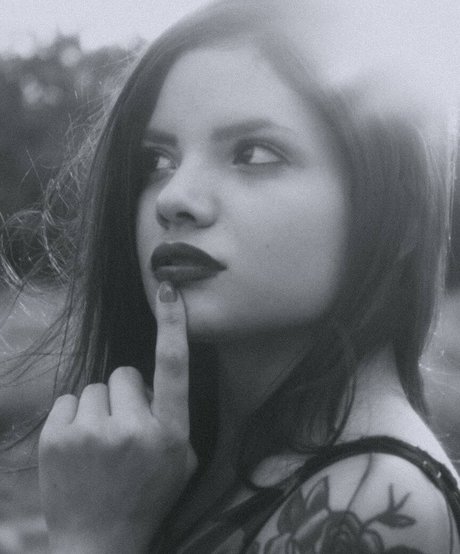 Jessie Cardim star nude archive