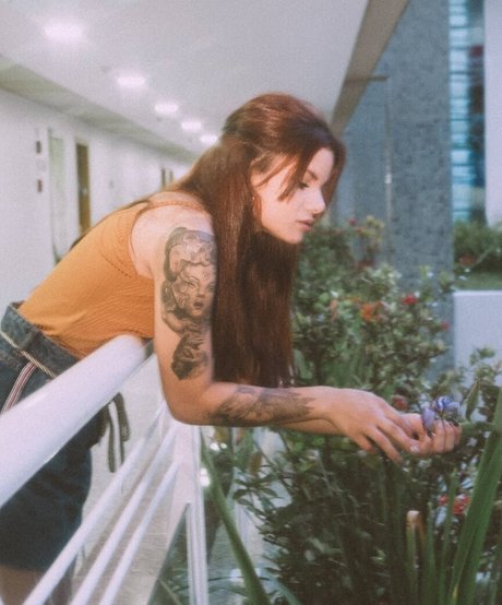 Jessie Cardim high quality model photo