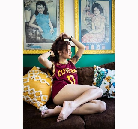 Jessie Cardim art star photo