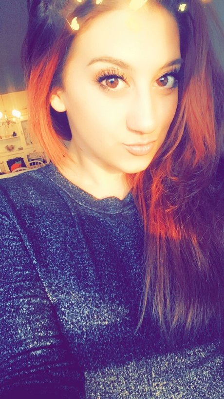 rachyraach naked model image