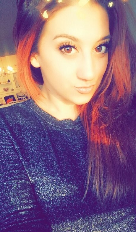 rachyraach model erotic photos