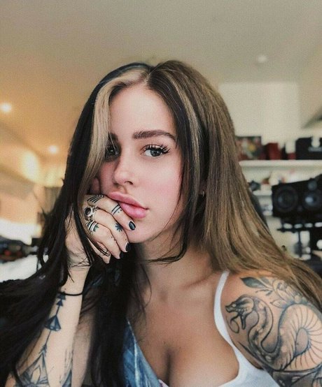 CrayCraysounds erotic star image