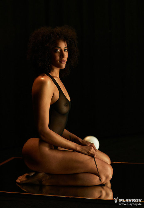 Alexandra Ndolo nudes model images