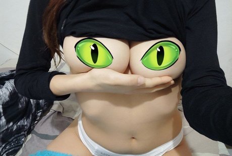 nalla the lioness free star pictures