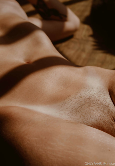 Aliesealieseoff pornstar beautiful images