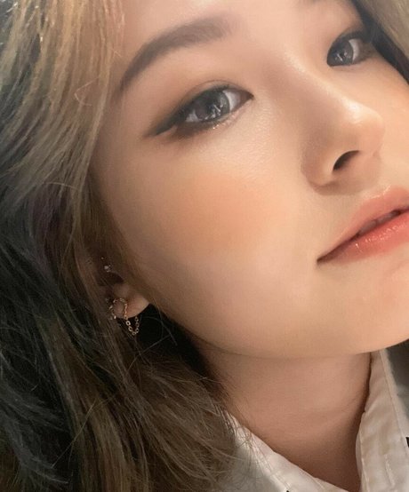 YoonHyoonAikuros high quality model archive