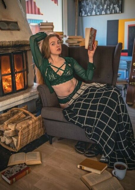 SiriSirililia xxx actress galleries