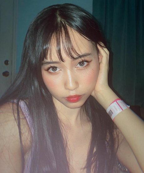 Charla Mouse hd pornstar picture