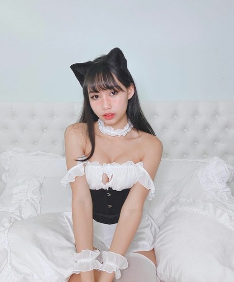 Charla Mouse sex model picture